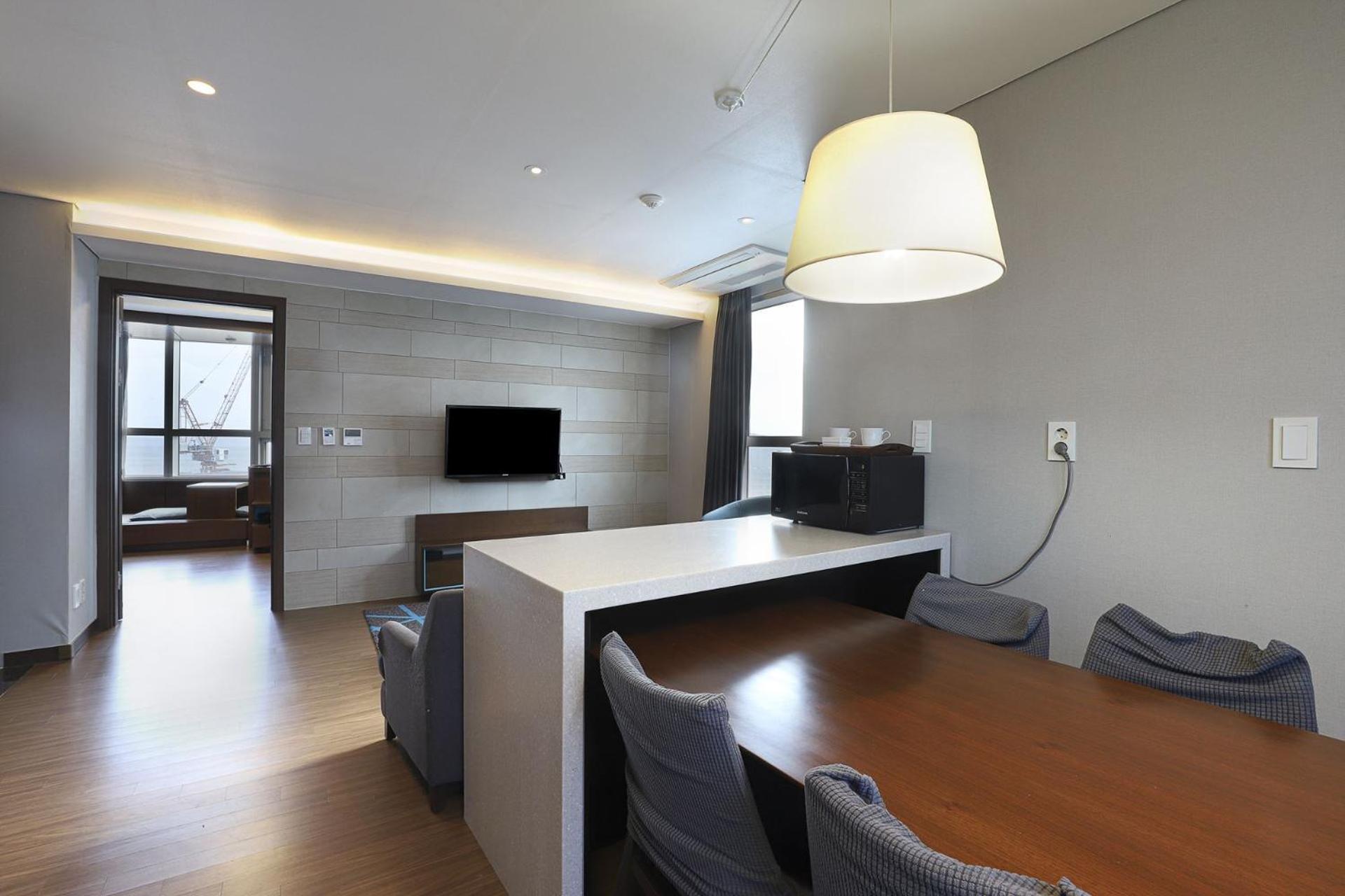 W Residence Hotel Пусан Екстериор снимка